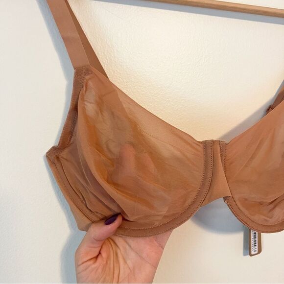 SKIMS No Show Molded Unlined Underwire Demi Bra NEW Nude OCHRE 34DD - Picture 3 of 6